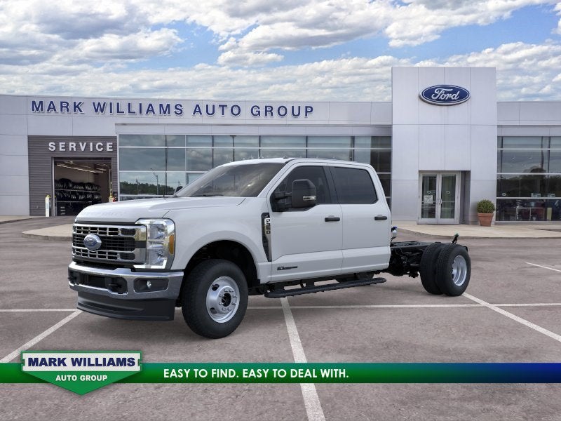 2026 Ford Super Duty F-350 DRW Chassis Cab